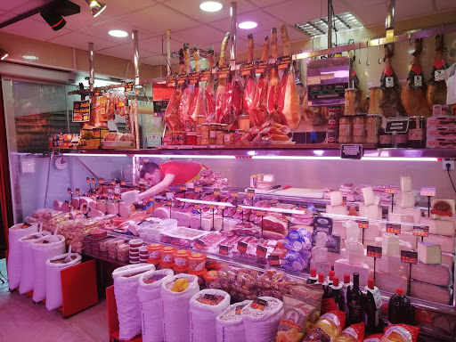 Jamonería Marcos Ramírez ubicada en Madrid (Madrid)