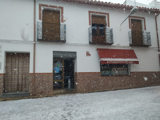 Comercial Peláez ubicada en Carrizosa (Ciudad Real)