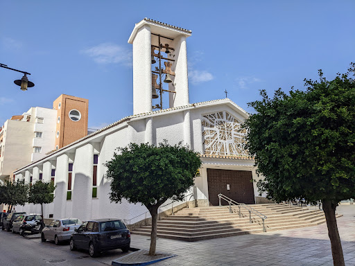 Parroquia de San Andrés Apóstol ubicada en Torre del Mar (Málaga)