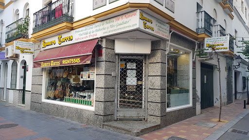 Jamones Romero Torres ubicada en Fuengirola (Málaga)