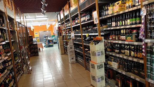 Lupa Supermercados ubicada en Potes (Cantabria)